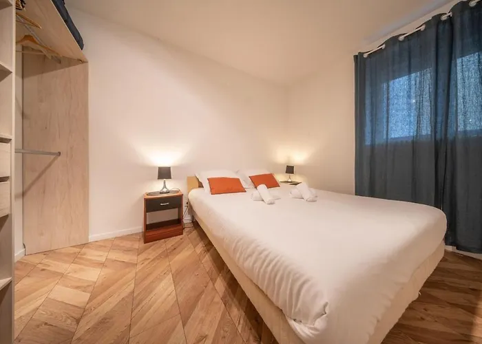 Le Vauban 32 Bel Pour 8 Personnes En Centre-ville *